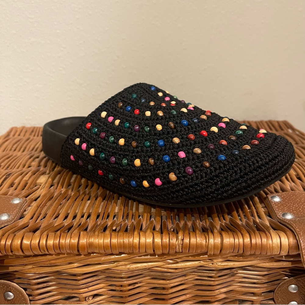 The Sak Bolinas Crochet Clog Women’s 8 Black Wooden Beads Colorful Ecofriendly